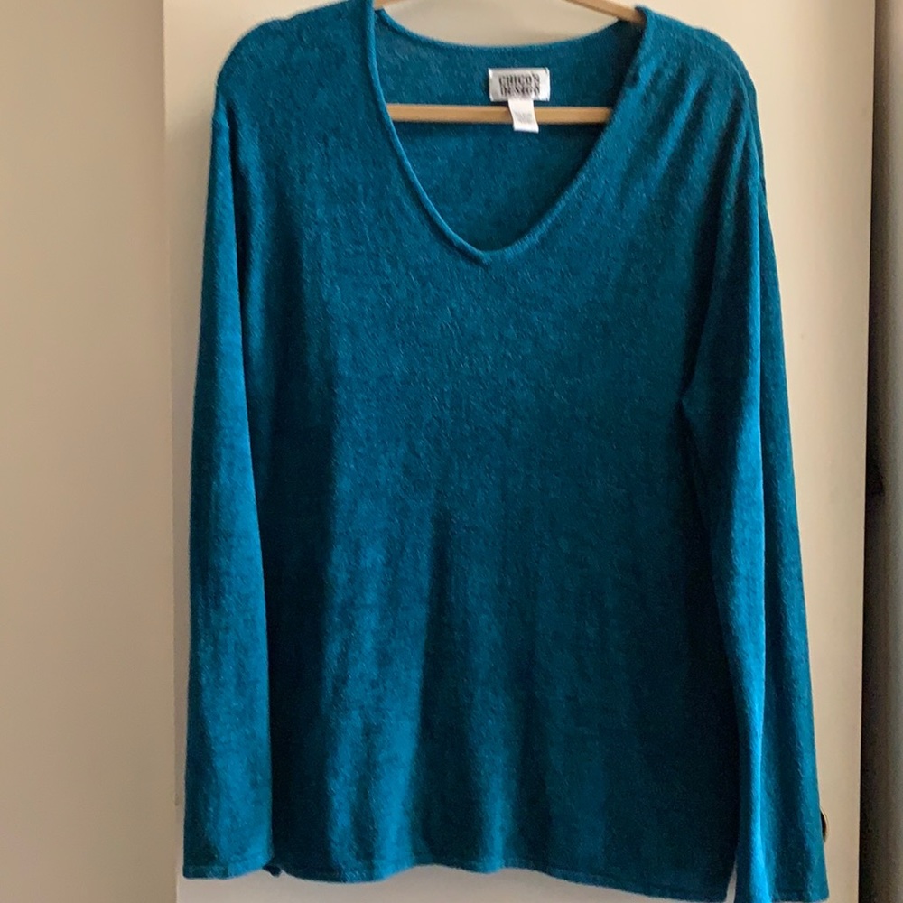 Chico’s beautiful blue sweater size 3 pit to pit 24 1/2” L 37”